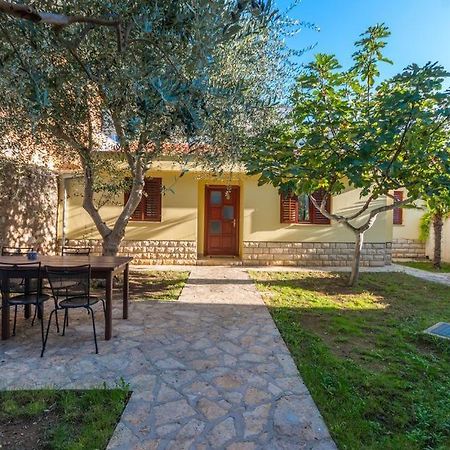 Villa Kuca Za Odmor Sveti Filip i Jakov Exterior foto