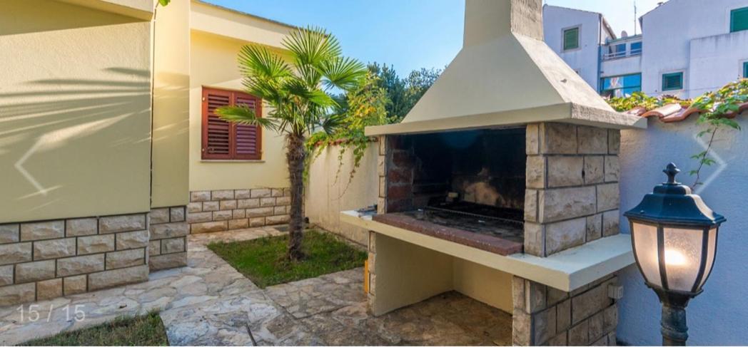 Villa Kuca Za Odmor Sveti Filip i Jakov Exterior foto